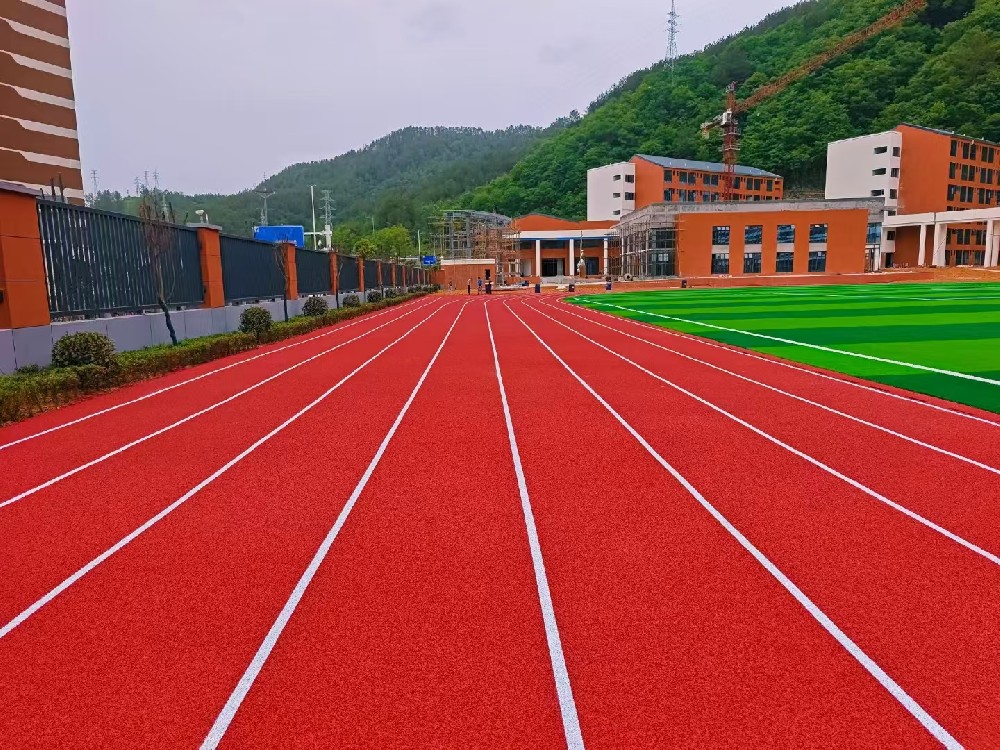 门头沟中学混合型塑胶跑道